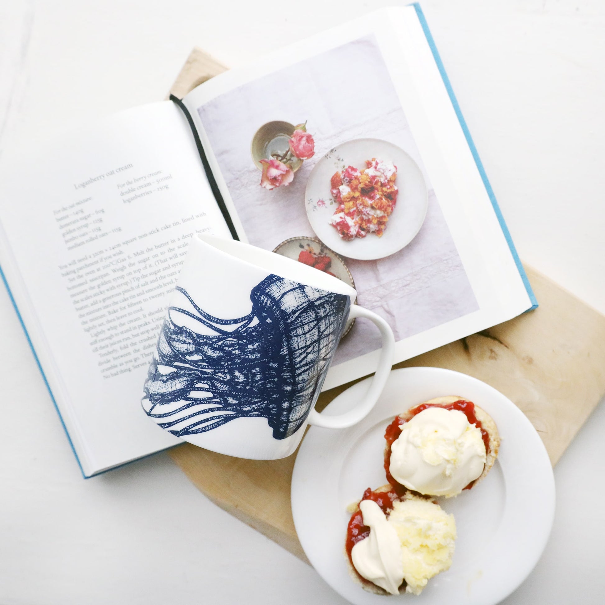 Bone China Pint Mug - Jellyfish