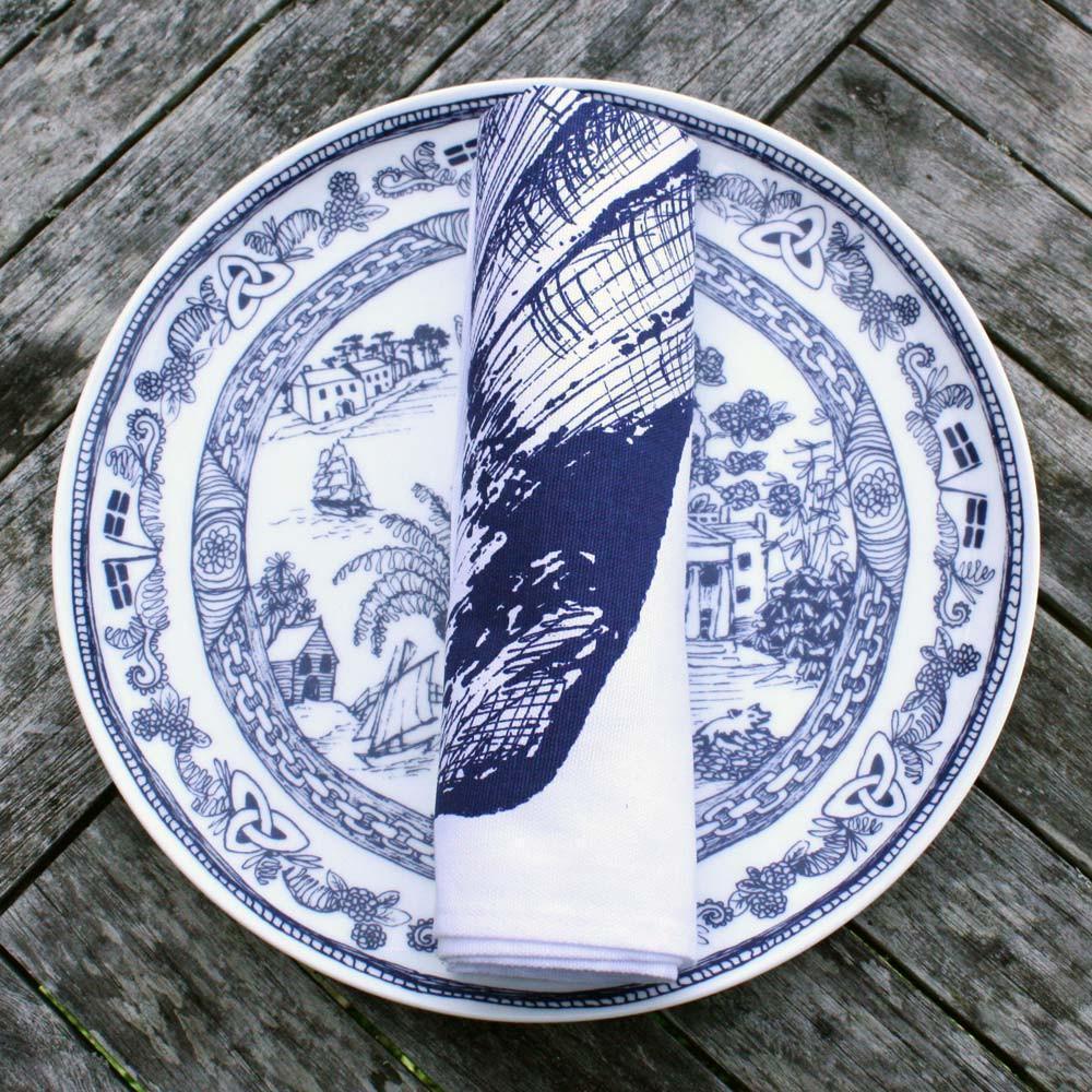 Bone China Willow Pattern Dinner Plate | Cornish Landmarks – Cream Cornwall